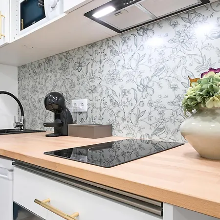 Largo Da Praca Boutique In Center By Se Apartament *