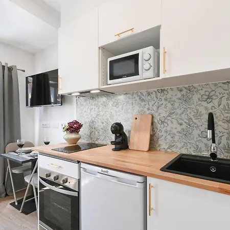 Largo Da Praca Boutique In Center By Se Apartament