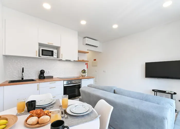 Largo Da Praca Boutique In Center By Se