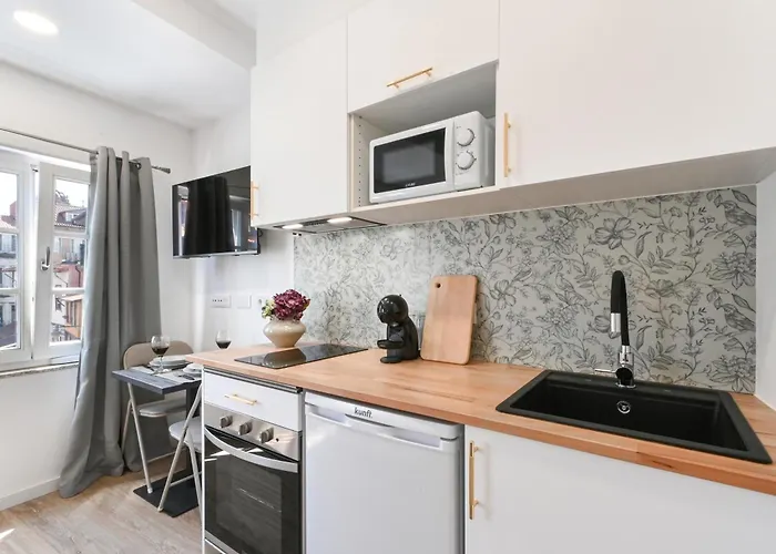 Largo Da Praca Boutique In Center By Se Apartment
